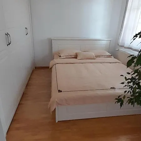 Sina Apartment *